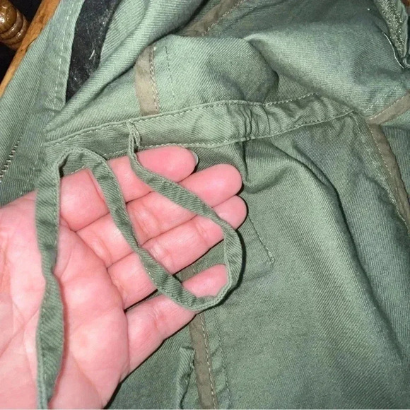 Market & Spruce Olive Sleeveless Vest with pockets and crochet lace deta… - Picture 6 of 12